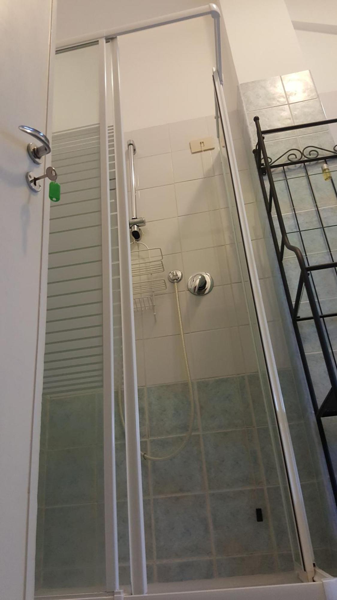 Double Room Private External Bathroom,772996243:JPEG